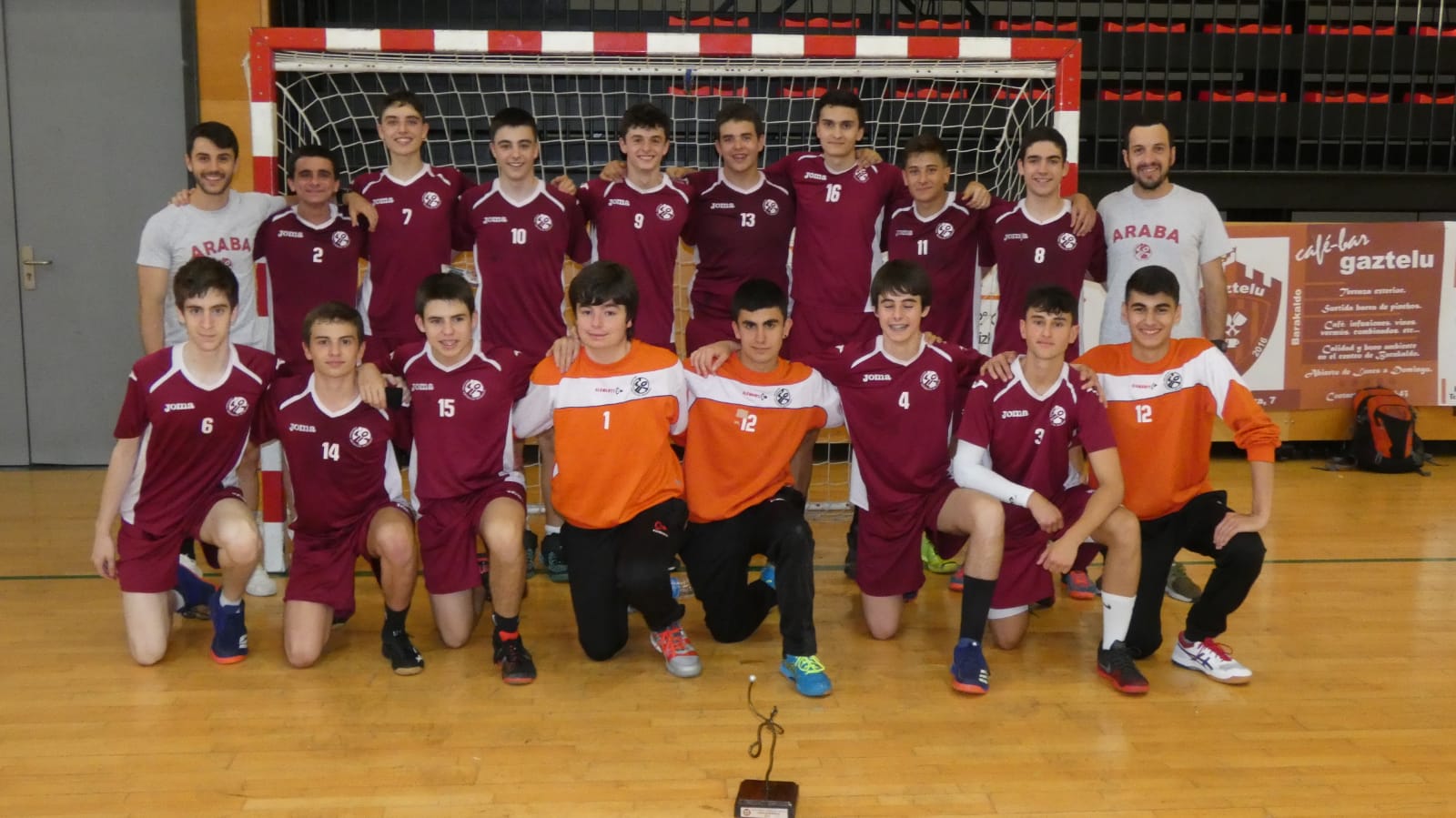 Juvenil masculino 18-19